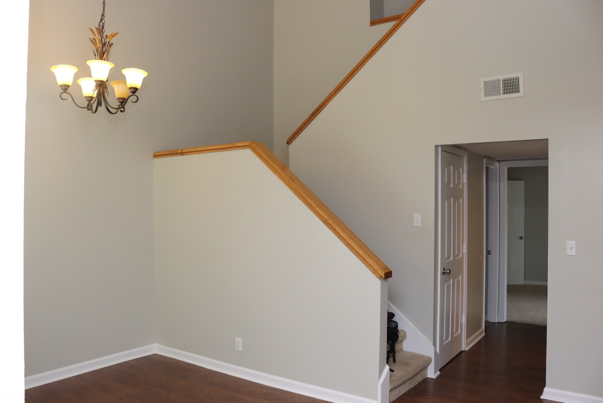 Upstairs - 1057 Stones Throw Dr NW