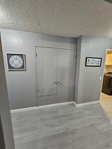 Building Photo - 52275 Avenida Vallejo