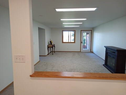 Building Photo - 1648 Northbrook Dr