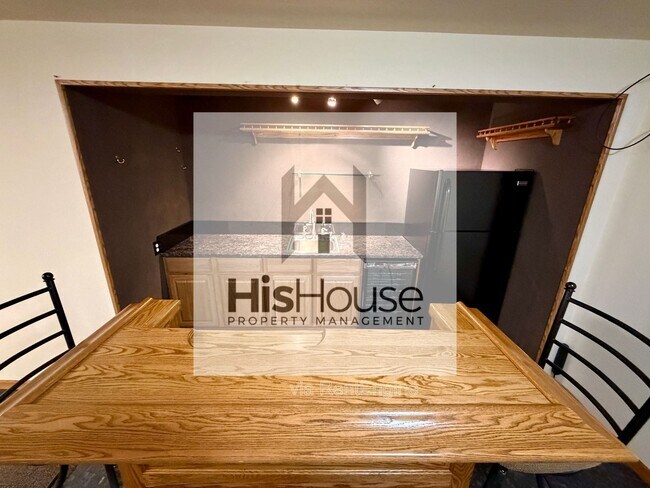 Building Photo - 2318 45th Ave