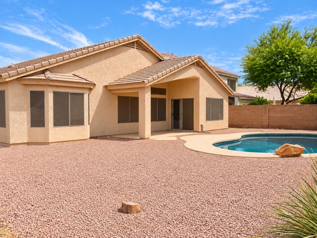 Building Photo - 2680 S Holguin Way