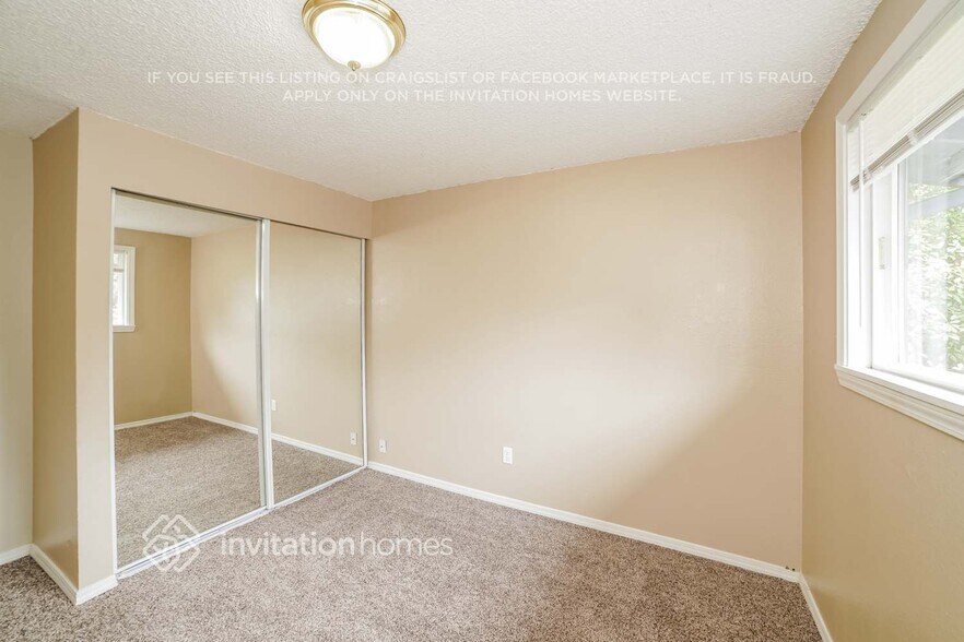 Building Photo - 5303 95 Ave Ct W