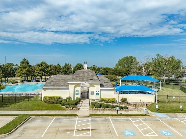 Building Photo - 5937 Revere Dr