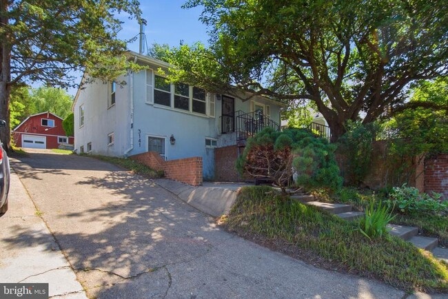Building Photo - 3141 Clayborne Ave