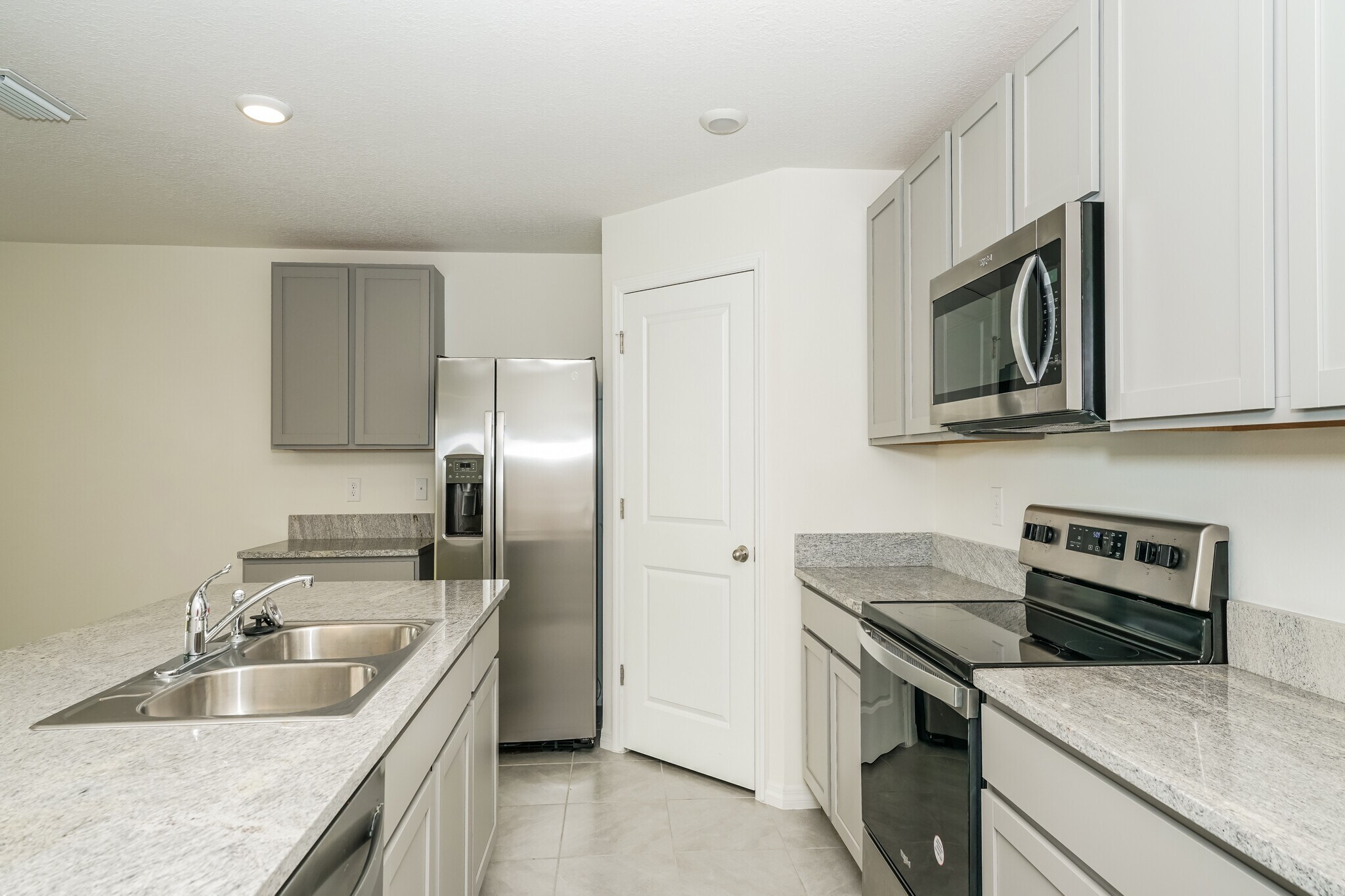 Building Photo - 796 SE 66th Terrace