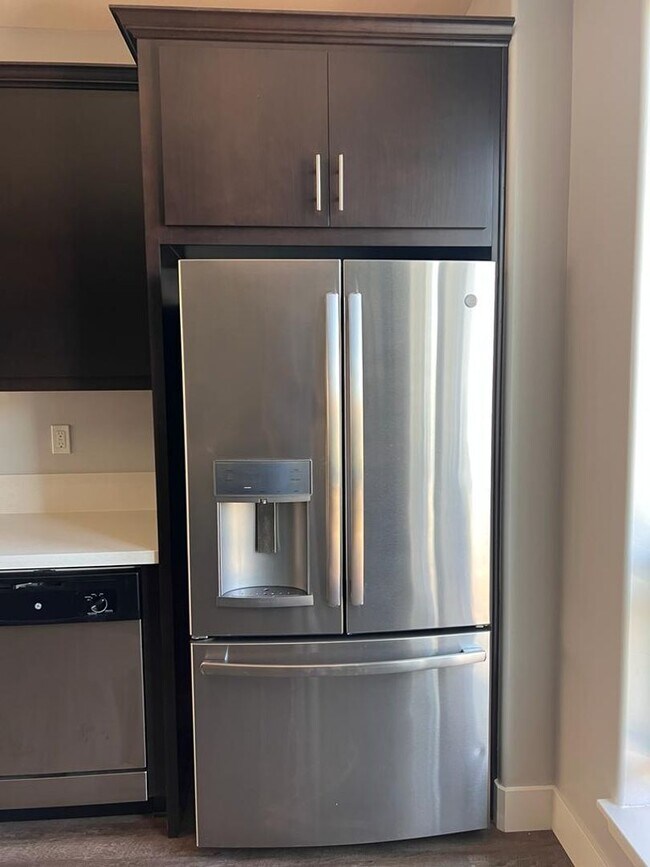 Building Photo - 1010 Mud Pie Ln