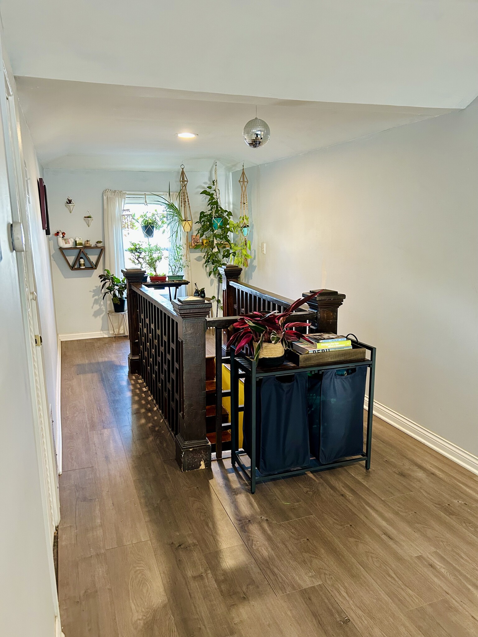 2nd Floor Master Suite - 5855 N Austin Ave