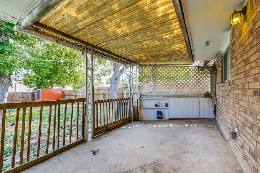 Building Photo - 123 Stardream Dr