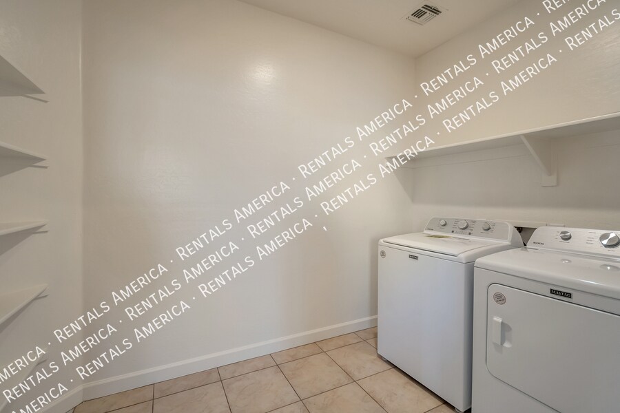 Building Photo - 3885 W Alabama Ln