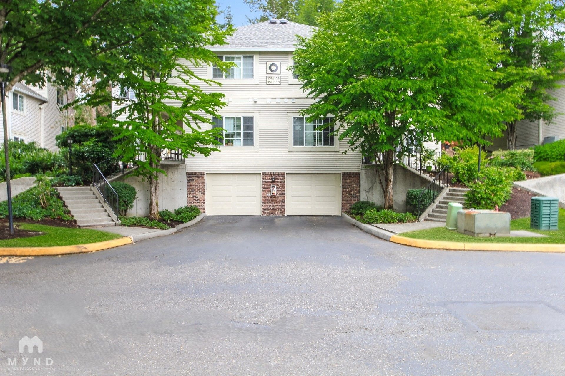 Building Photo - 10909 Avondale Rd NE