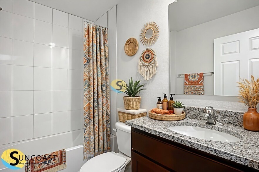 Building Photo - 28 Second Path