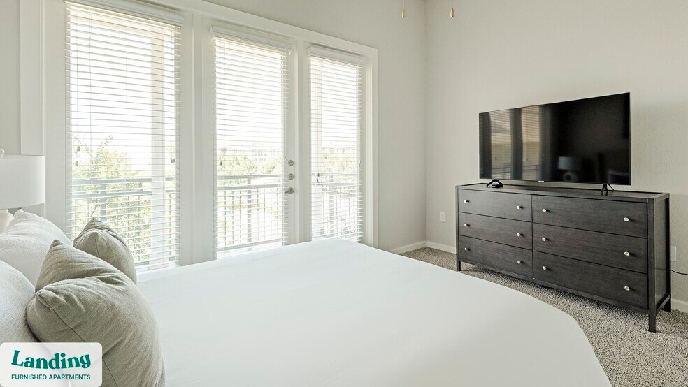 Building Photo - 4300 Cromwell Dr