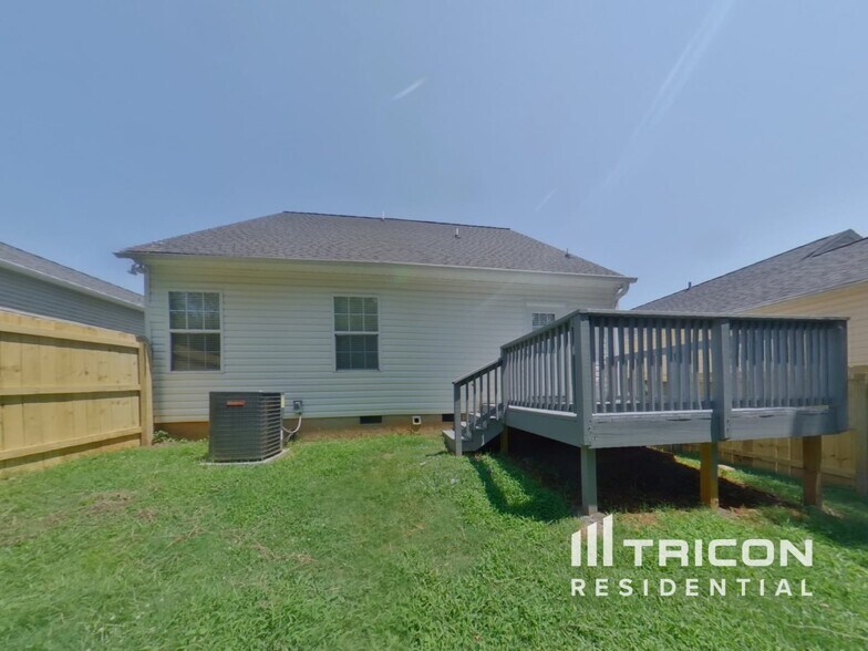 Building Photo - 430 Clark Glen Dr