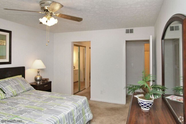 Bedroom - 9400 Hurstbourne Park Blvd Louisville, KY 40220