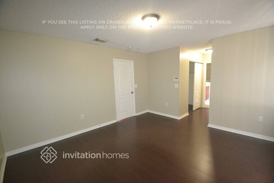 Building Photo - 15270 SW 46th Ct