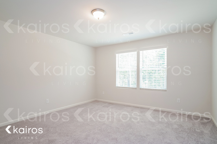 Building Photo - 2607 Provence Dr SE