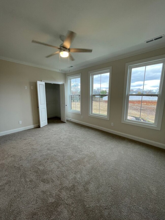 Building Photo - Hidden River Estates - Cason Area