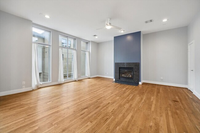 Building Photo - 4333 O'Reilly