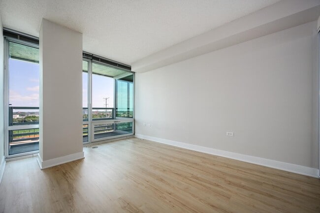 Building Photo - 9715 Woods Dr