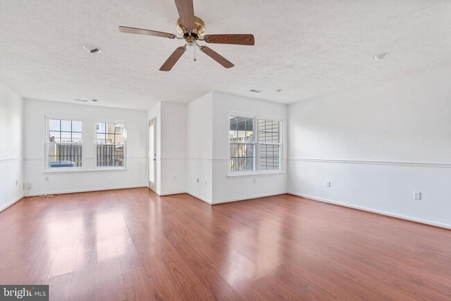 Building Photo - 7813 Flager Cir