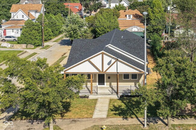 Building Photo - 1008 S 8th St