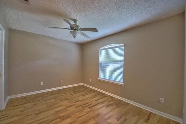 Building Photo - 3606 Cagney Dr