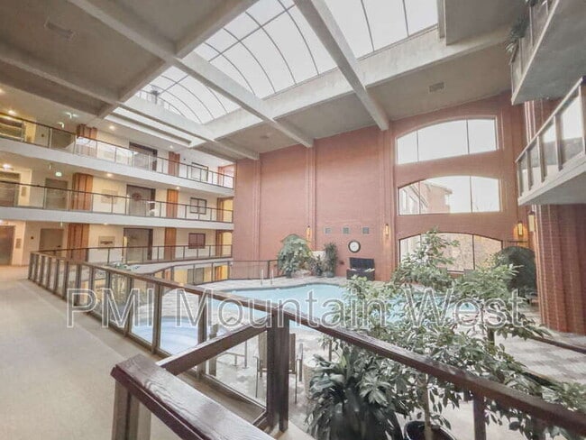 Building Photo - 171 E 3rd Ave