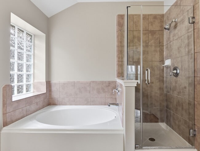 Building Photo - 14019 Pueblo Run Dr