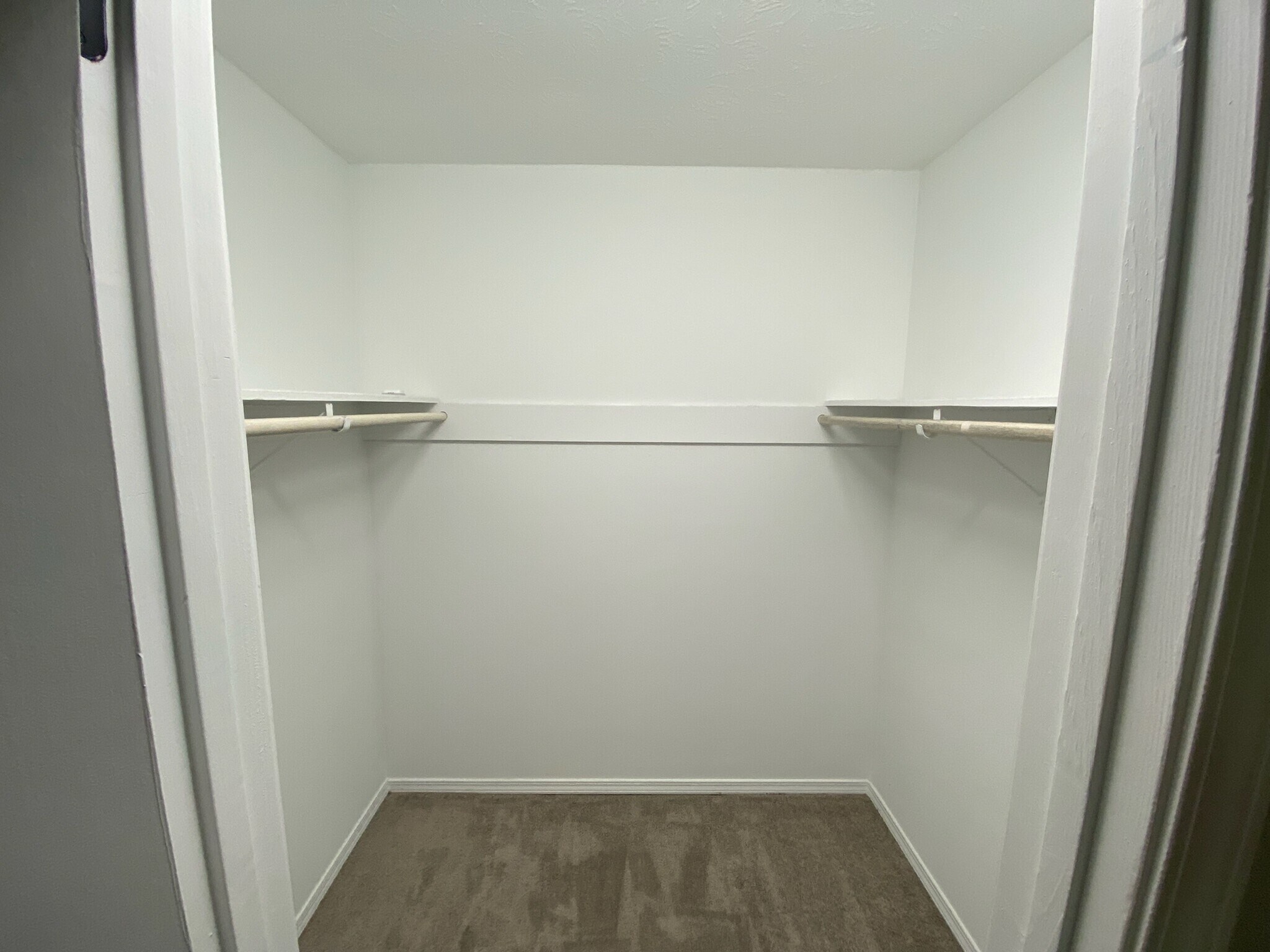 Master Walk In Closet - 36 W Paris St