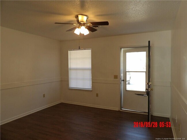 Building Photo - 4865 Fogarty Dr