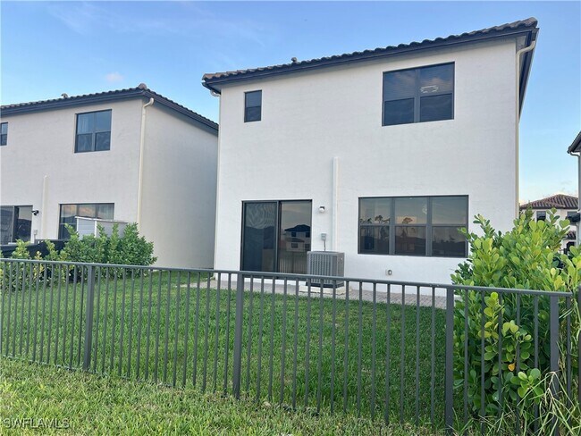 Building Photo - 5653 Cerva Ln