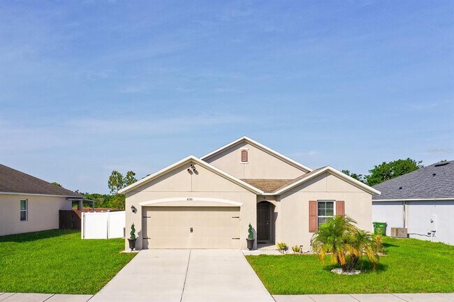 Building Photo - 4190 Roberta Dr