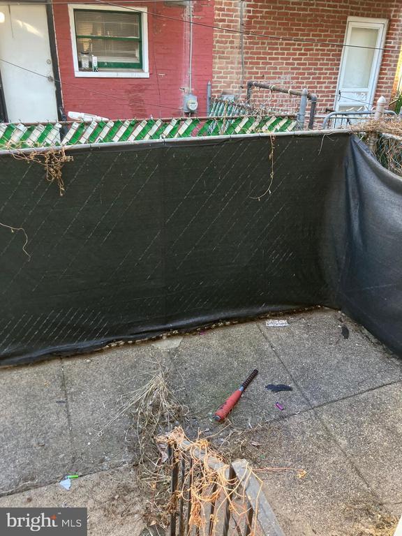 Building Photo - 3014 Memphis St