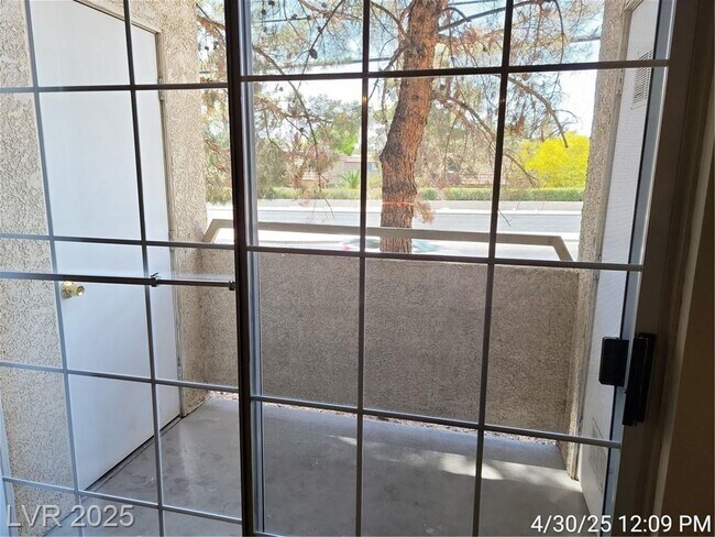 Building Photo - Cozy Green Valley Condo | First-Floor Conv...
