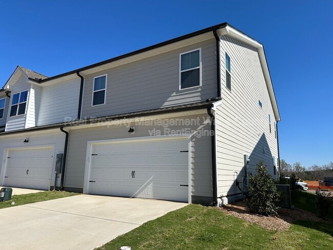 Building Photo - 344 Abbots Ml Dr