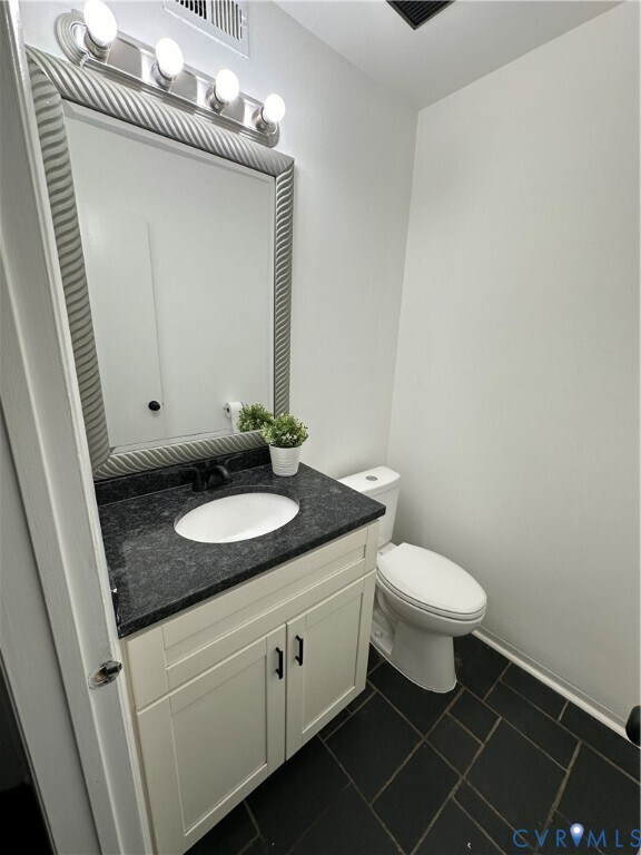 Building Photo - 70 Summer E