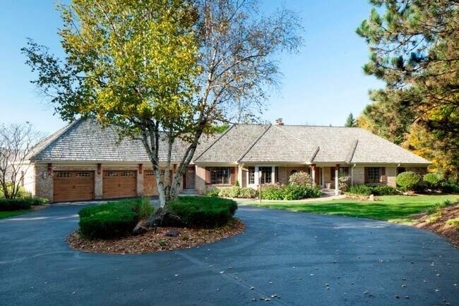 Building Photo - Resort Home