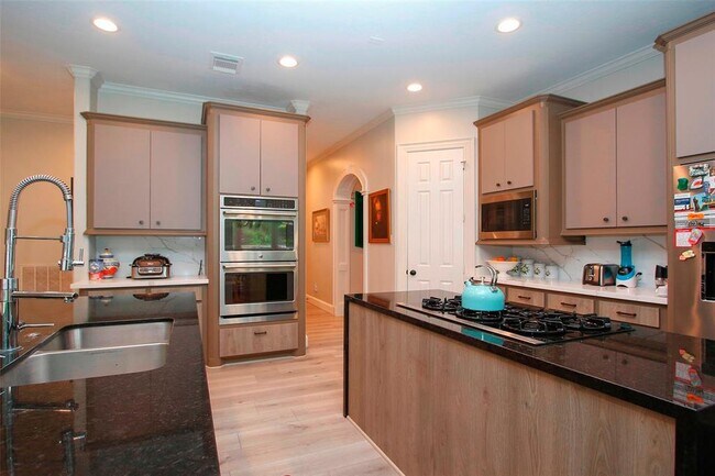 Building Photo - 27 Cape Jasmine Pl