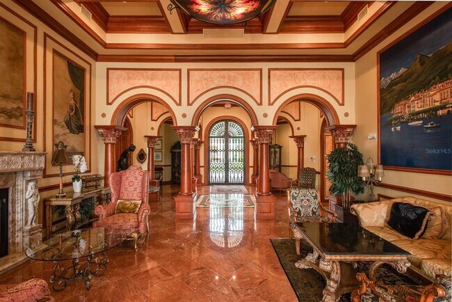 Building Photo - 2749 Via Cipriani