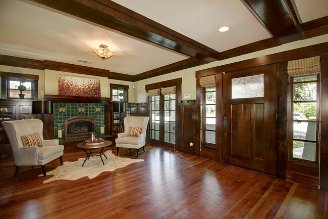 Building Photo - 538 J Street