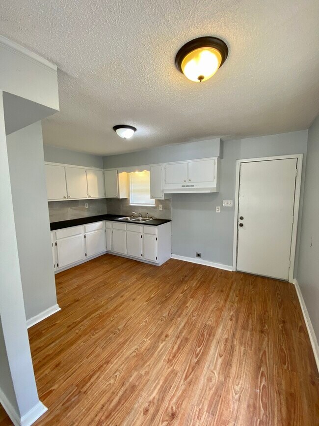 Building Photo - Awesome Family Home For Rent!