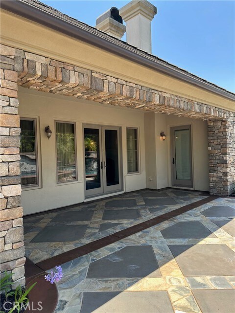 Building Photo - 25351 Mustang Dr