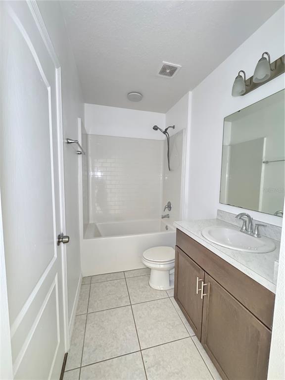 Building Photo - 803 James Dr