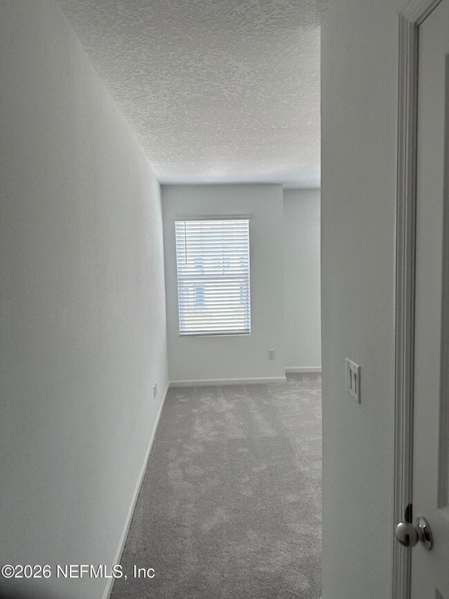 Building Photo - 531 Holly Lks Dr