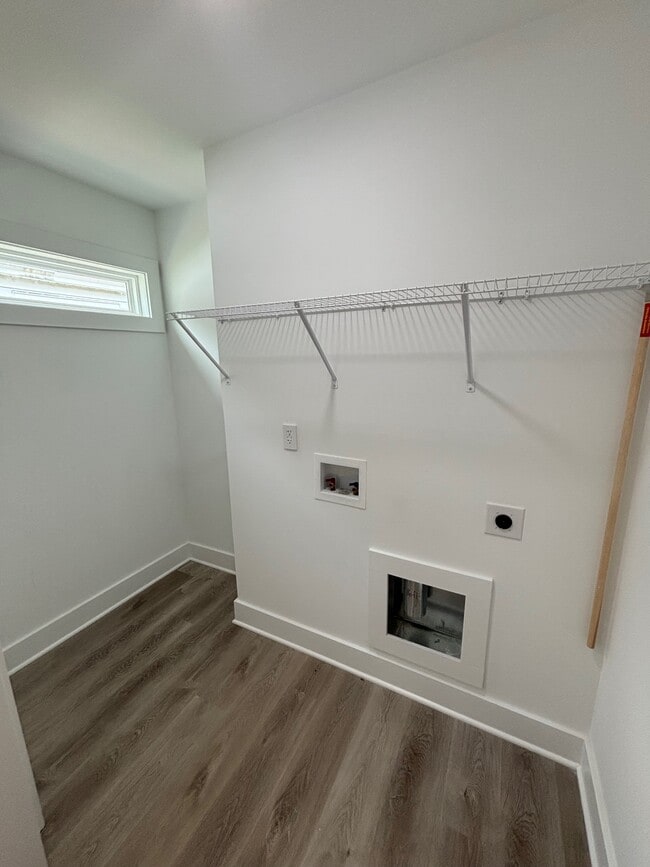 Building Photo - 104 N Slocumb St