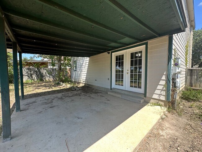 Building Photo - 8411 Jaclyn Park