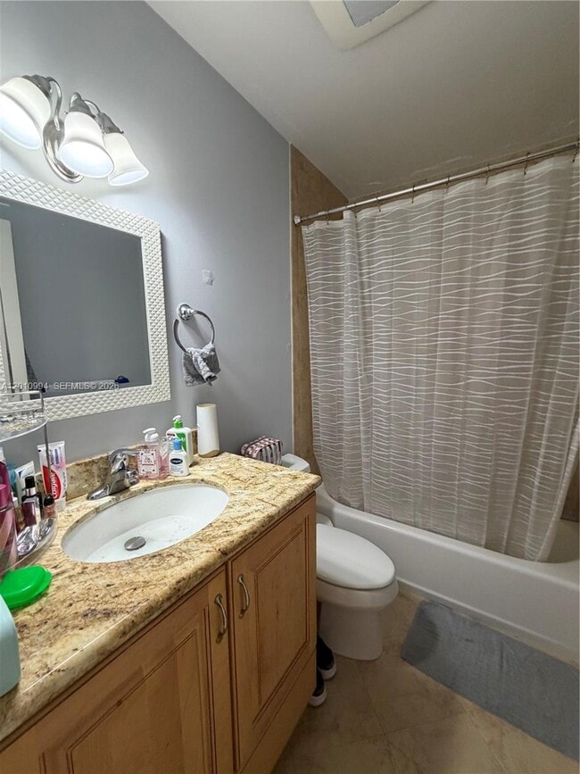 Building Photo - 7847 Miller Dr