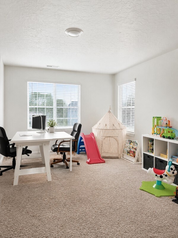 Building Photo - 3885 W 560 N