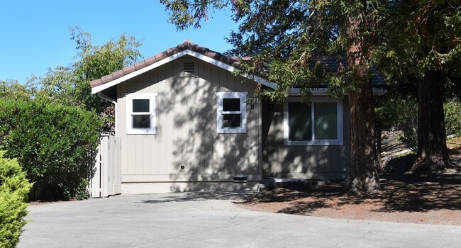 Building Photo - 1140 Hanna Grove Trail