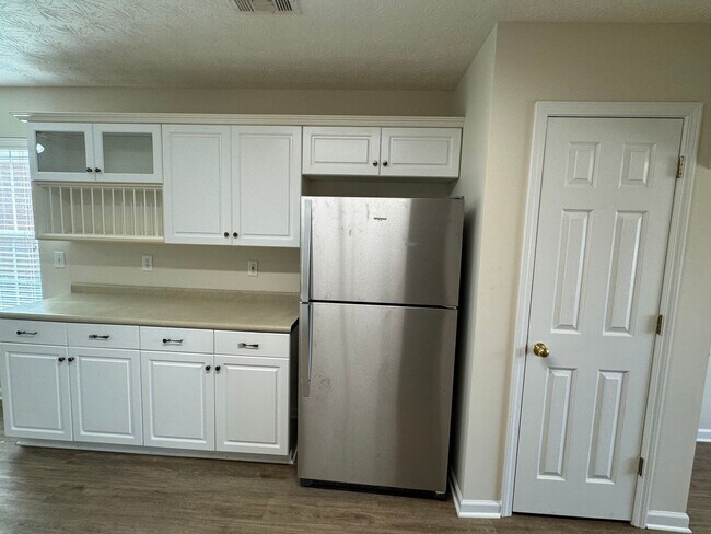 Building Photo - Prattville Home